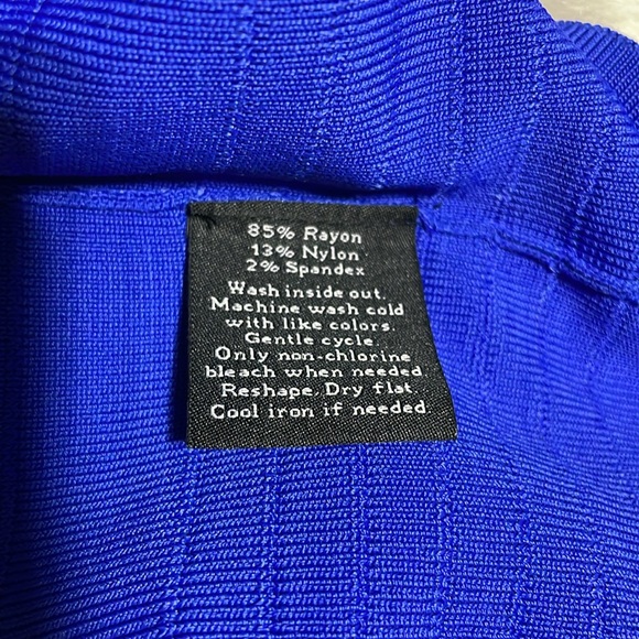 #0083 Never Worn Rock & Republic Spandex Fitted Royal Blue Textured Mini-M - Picture 6 of 9